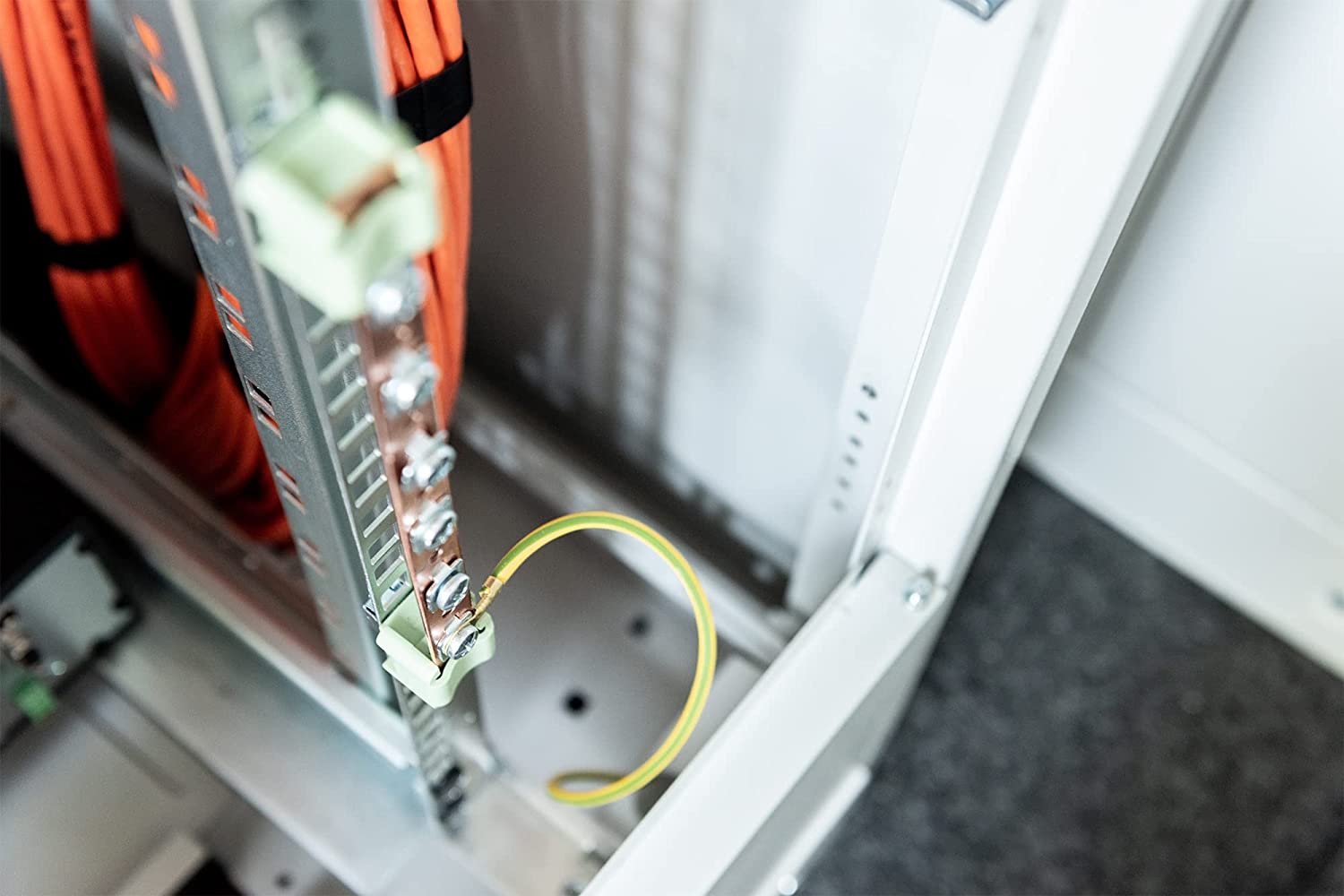 Kit di Messa a Terra per Armadi Rack - Intellinet I-CASE EARTH