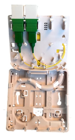 Scatola FTTH Indoor IP20 4 x SC o LC Duplex 80x80 con Passacavo Versione a Crimpare - I-CASE FTTH6