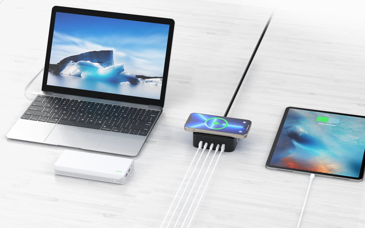 Stazione di Ricarica Wireless 65W 3xUSB-C 2xUSB-A - Techly I-CHARGE-WR65AC