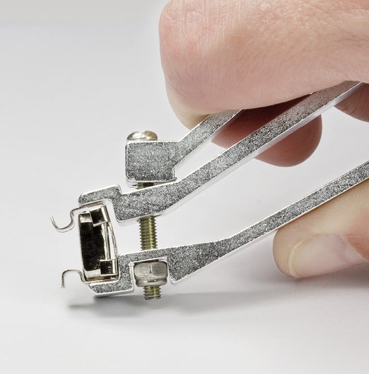 Utensile per Inserimento ed Estrazione Dadi a Gabbia - Techly I-HT MOUNTY
