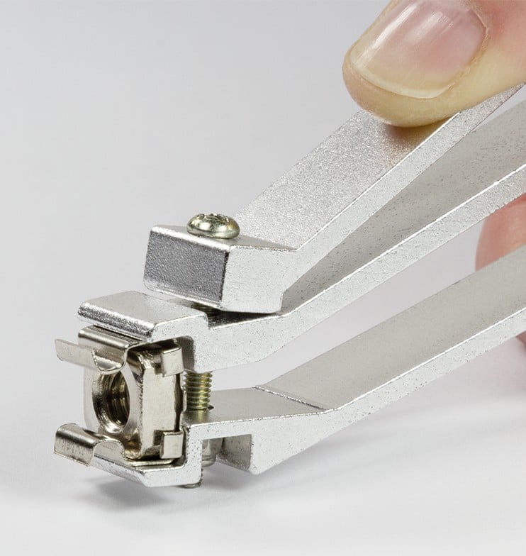 Utensile per Inserimento ed Estrazione Dadi a Gabbia - Techly I-HT MOUNTY