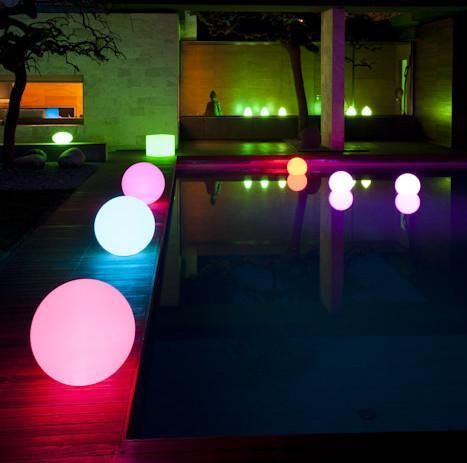 Lampada LED Multicolor da Arredo a Sfera Medium - Techly I-LED BALL-M