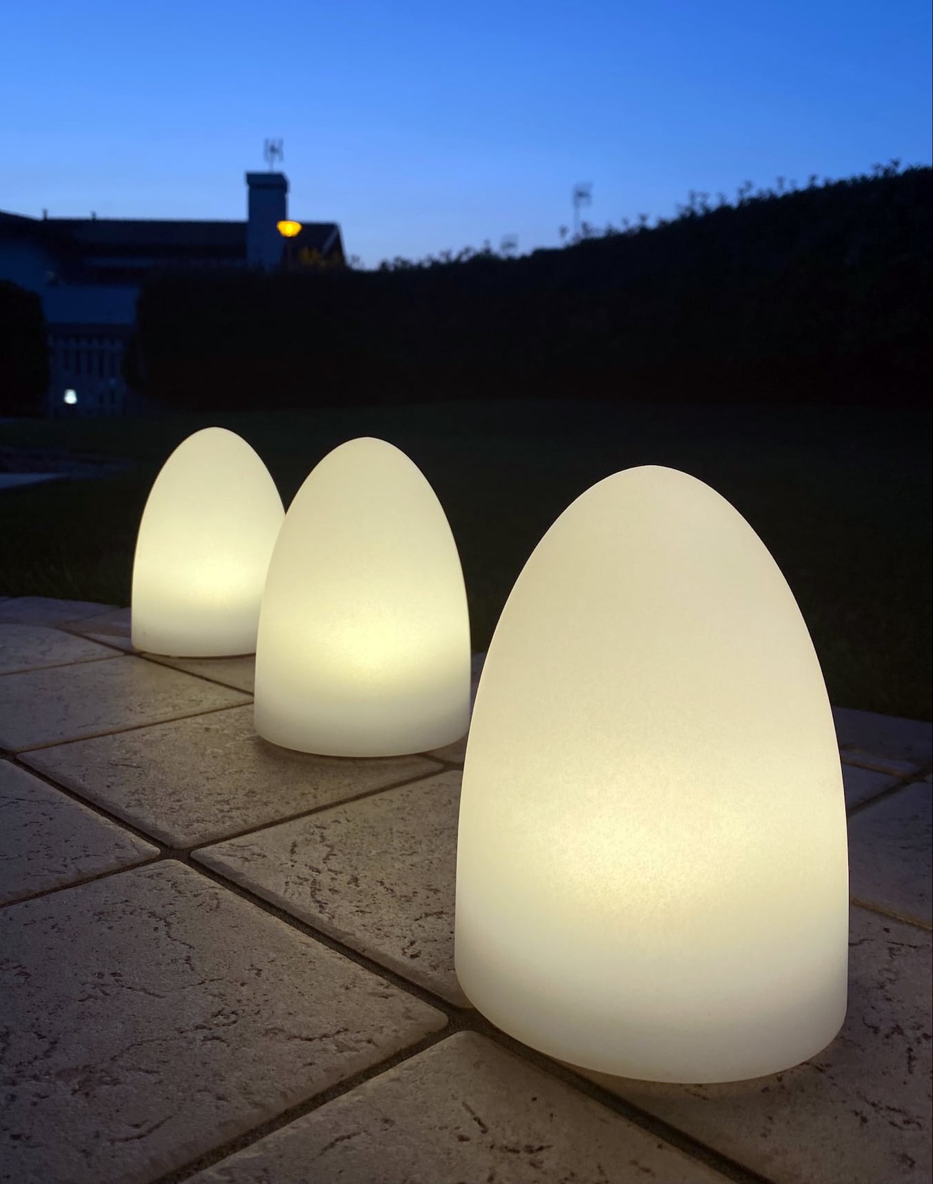 Lampada LED Multicolore di forma Ovale - Techly I-LED EGG