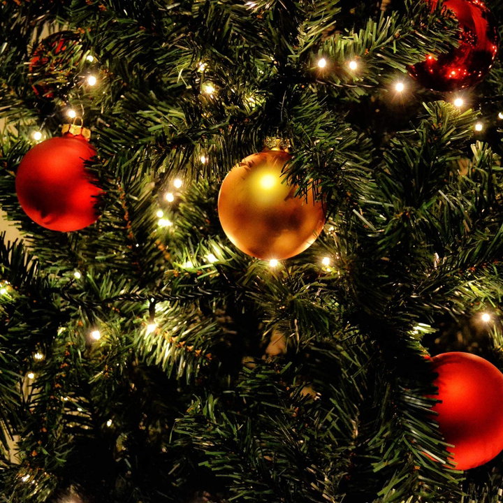 Catena luminosa 400 LED IP44 bianco caldo per albero con anello - Goobay I-LED-TREE400