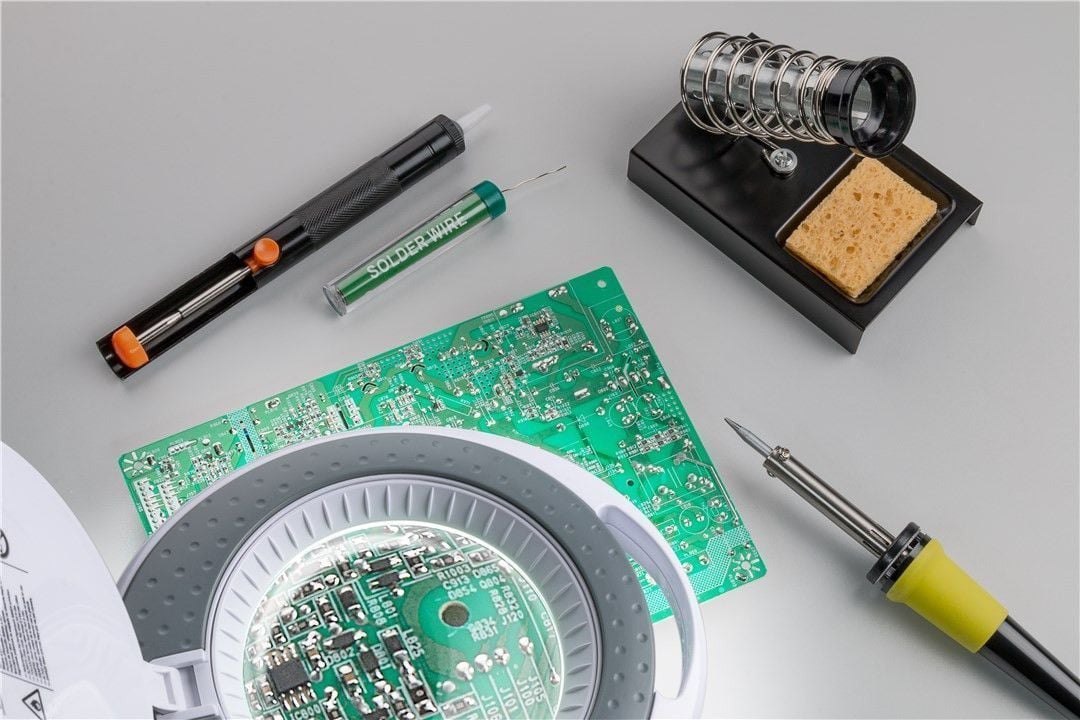 Kit per Saldatura 4 pezzi, con Stagnatore 30 Watt - Goobay I-TOOL-SD-213