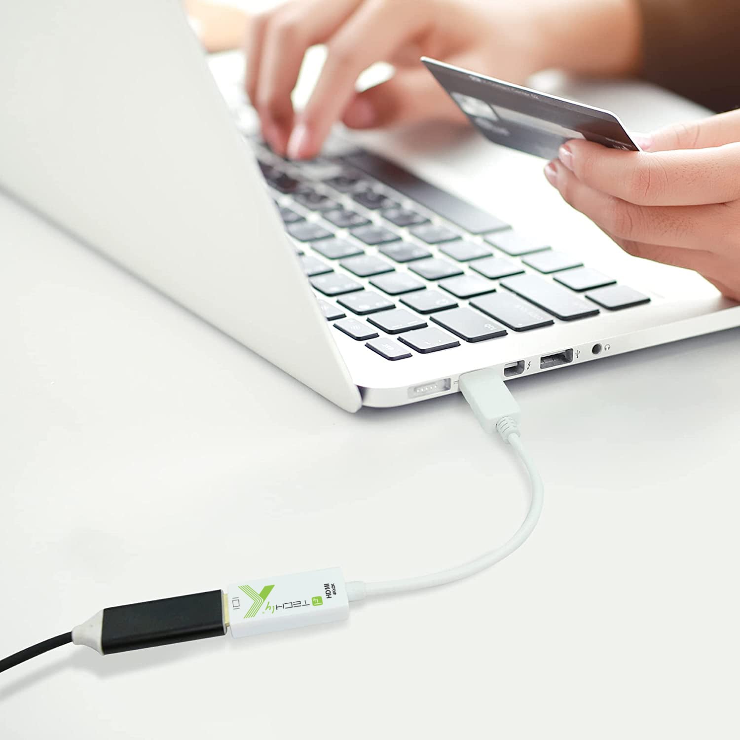 Adattatore Passivo DisplayPort Maschio a HDMI Femmina 4K 60Hz - Techly IADAP DP-HDMIFP460