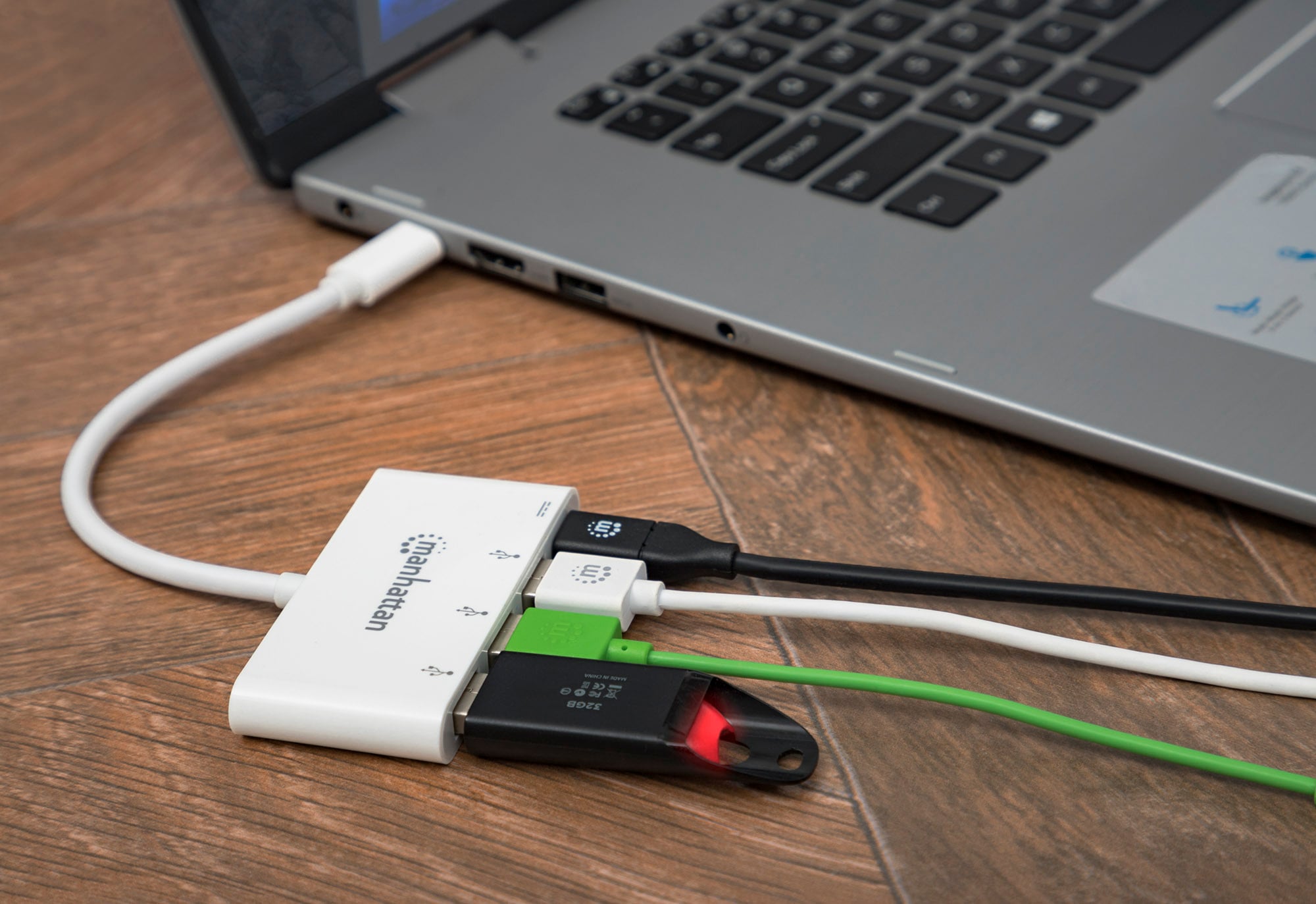 Hub USB 3.2 Gen 1 USB-C™ con 3 Porte USB tipo A e Alimentazione - Manhattan IADAP USB31-HUB31C