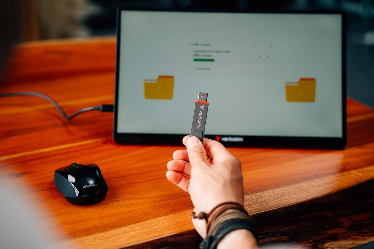 Memoria Dual USB-C/A 512 GB 3.2 Gen 1, Colore Grigio - Verbatim IC-32042