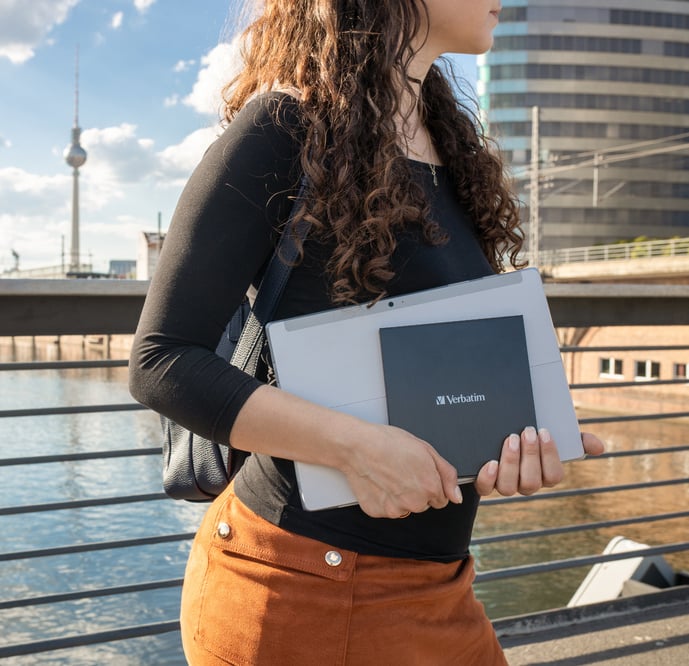 Lettore CD/DVD Esterno Slim USB 3.2 Gen1 con Porta USB-C™ - Verbatim IC-43886