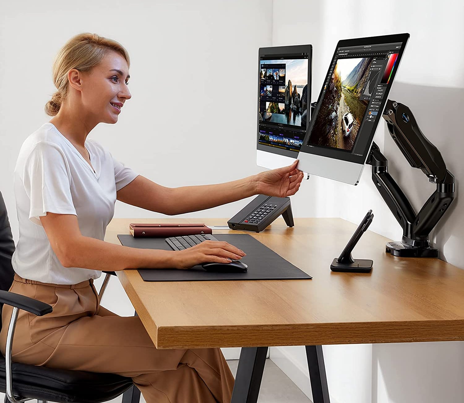 Supporto da Scrivania Doppio Monitor 17-32'' con Molla a Gas Nero - Techly ICA-LCD 462B
