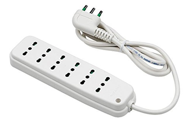 Multipresa 6 Posti con Spina Italiana Angolata Bianco - FME ICPS4046W