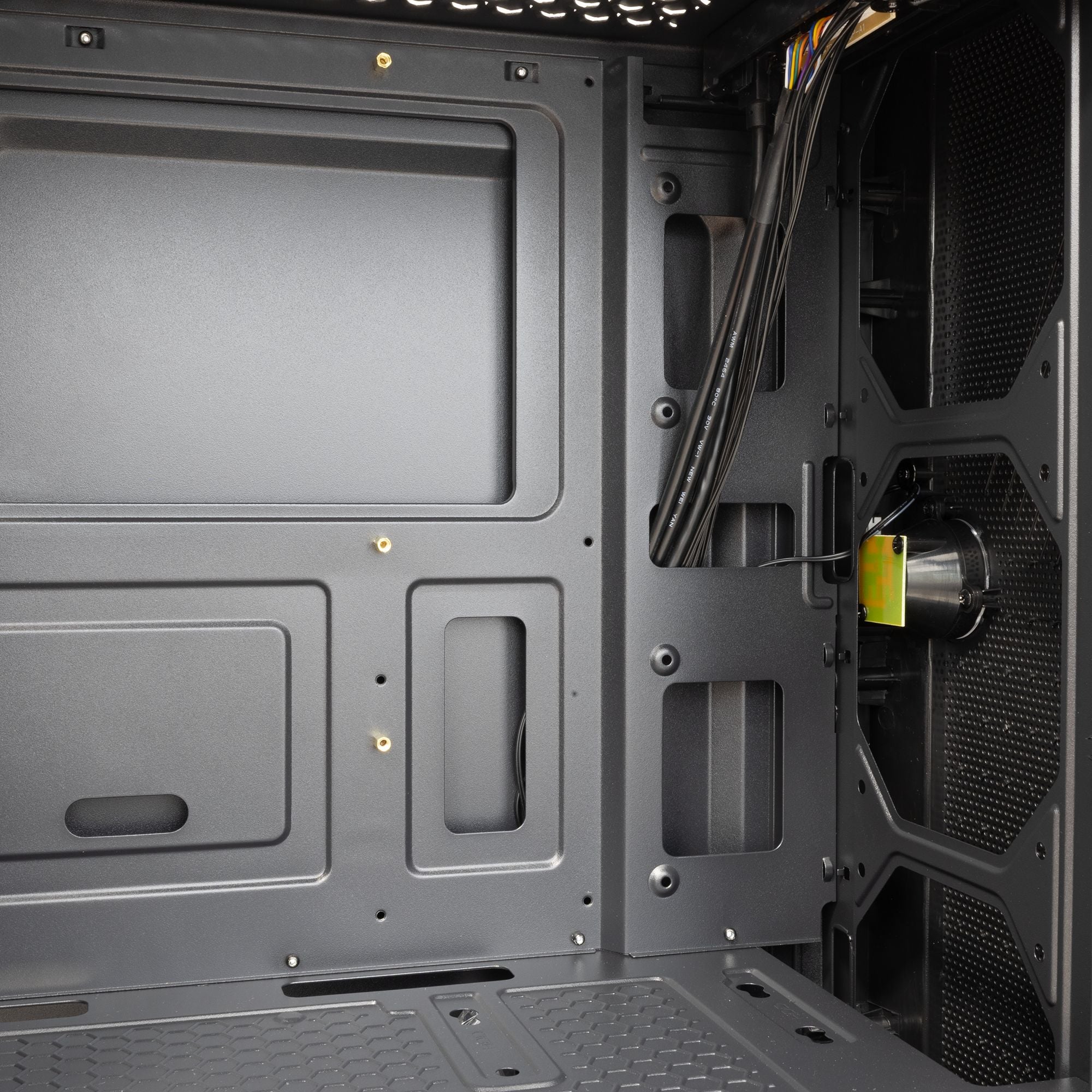 Case PC Chassis ATX Mid Tower Nero - White Shark ICSB-PANZER2