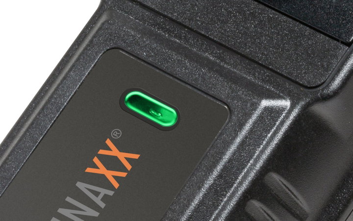 Trasformatore di corrente per auto 12V/230V con USB-A e USB-C - Technaxx ICTX-TE21