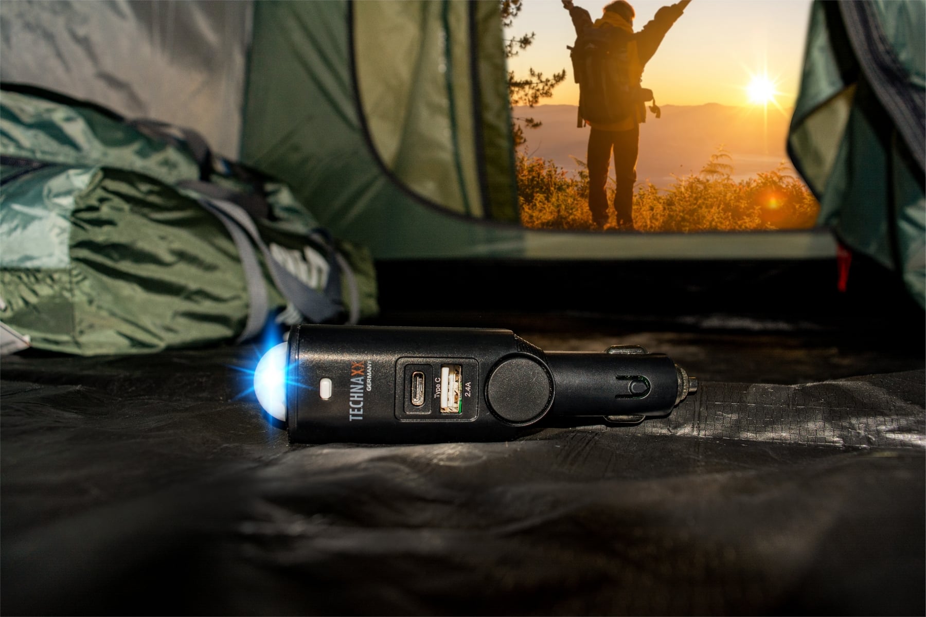 Allarme Auto Universale con Porta USB-C™ e USB-A per Presa Accendisigari Pro TX-168 - Technaxx ICTX-TX168