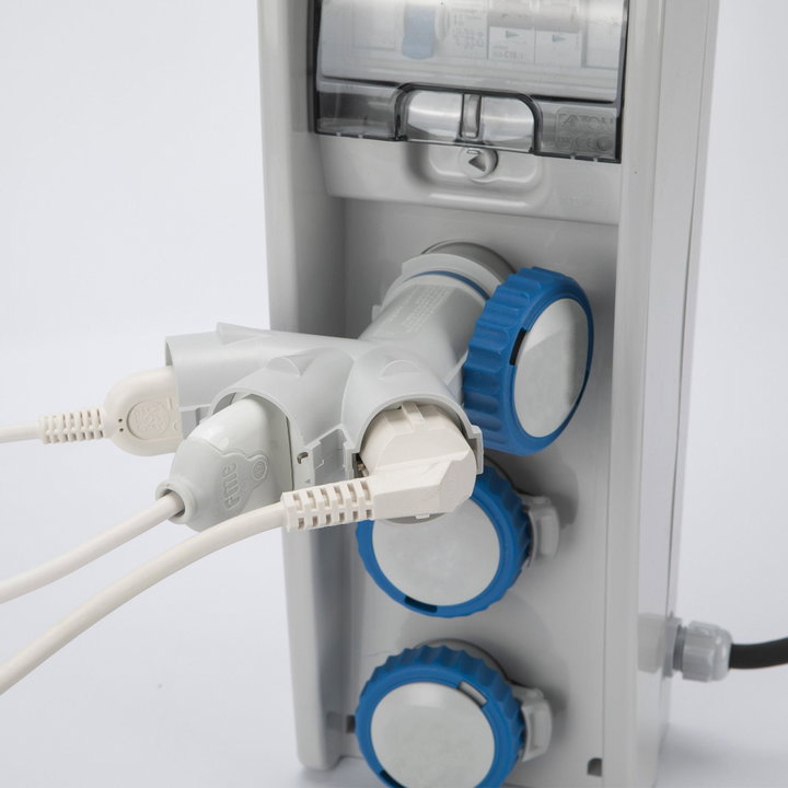 Adattatore Industriale Triplex da Spina Italiana 16A a 3 Prese Bipasso Schuko - FME IPW-SP-7309