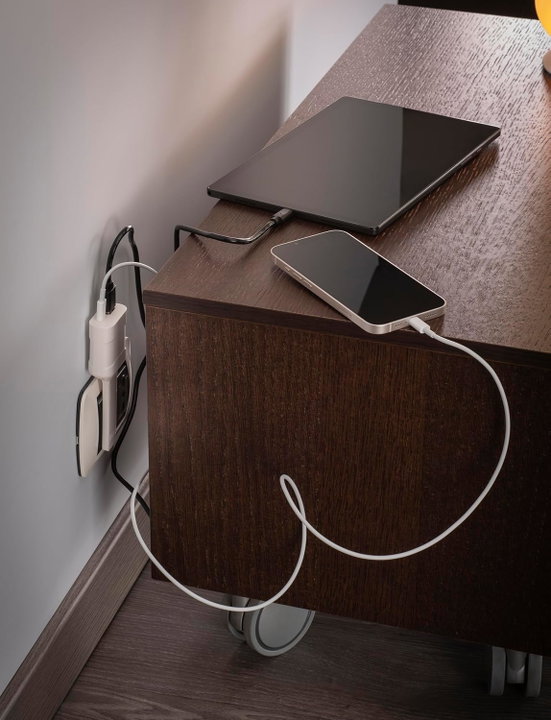 Spina Italiana Ultrapiatta USB-A e USB-C 2P+T 250V 10A 20W Nera - Rosi IPW-SP10-FLAB