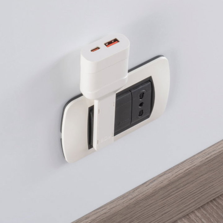 Spina Italiana Ultrapiatta USB-A e USB-C 2P+T 250V 10A 20W Bianca - Rosi IPW-SP10-FLACW