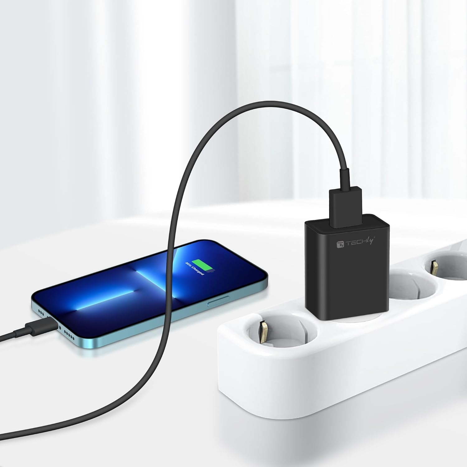 Caricatore Alimentatore USB-A da Muro 5V 2.4A per Smartphone o Tablet - Techly IPW-USB-24BK
