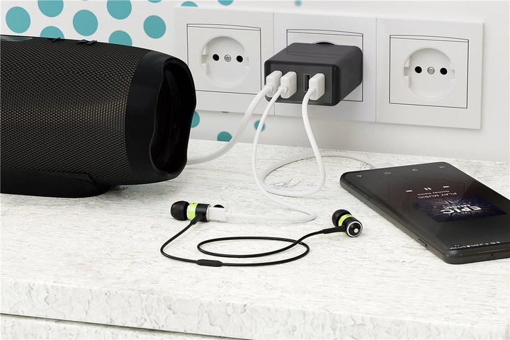USB wall charger to 4 routes 30 W, black - Goobay IPW-USB- 4 PA 30 WB
