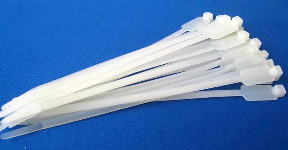 Fascette Fermacavi 200x4,8mm con Targhetta 13x28mm 100 pz Bianco - Techly ISWT-481