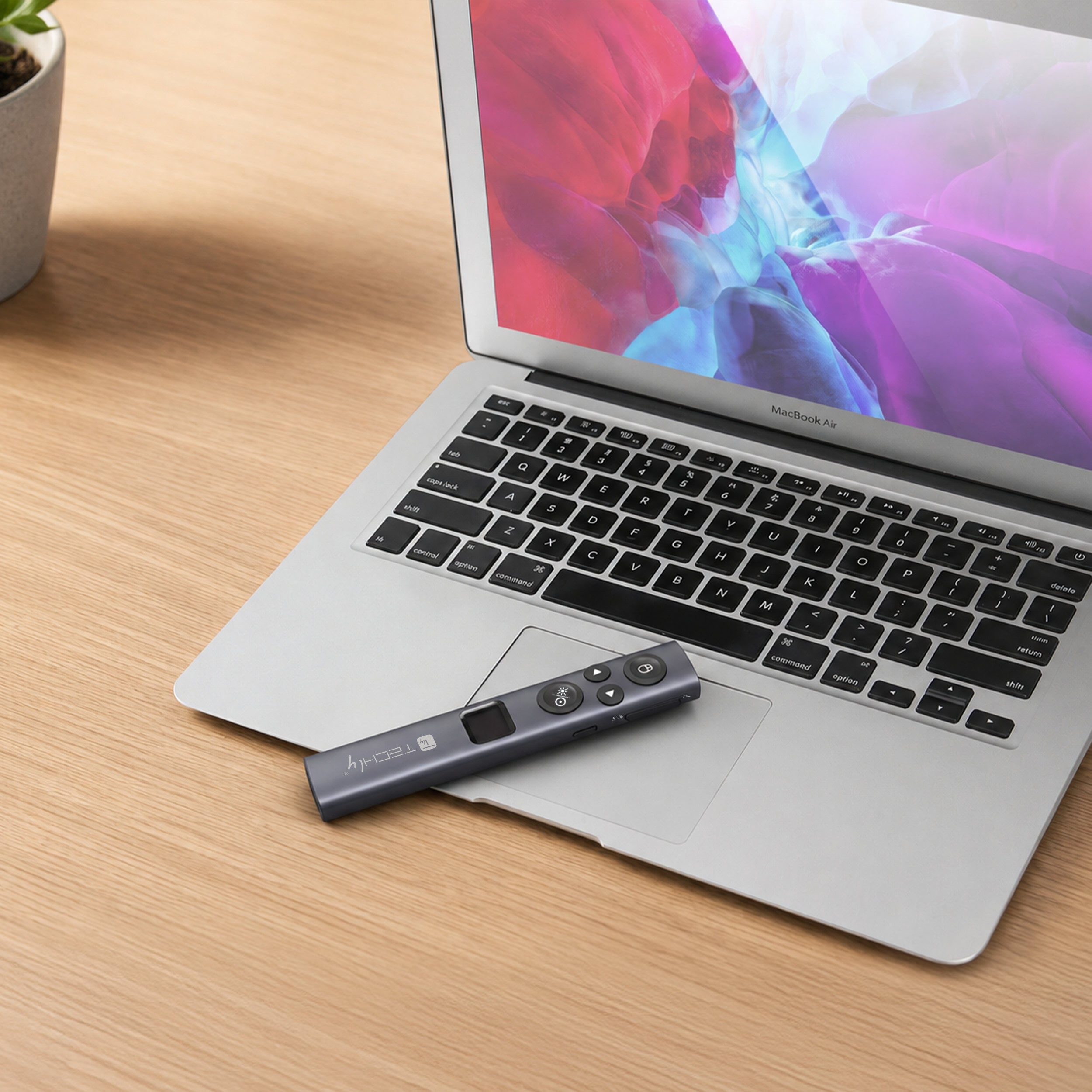 Laser Wireless Pointer Remote Control Powerpoint Presentations with LCD Screen - Techly ICT-LASER 96 BG