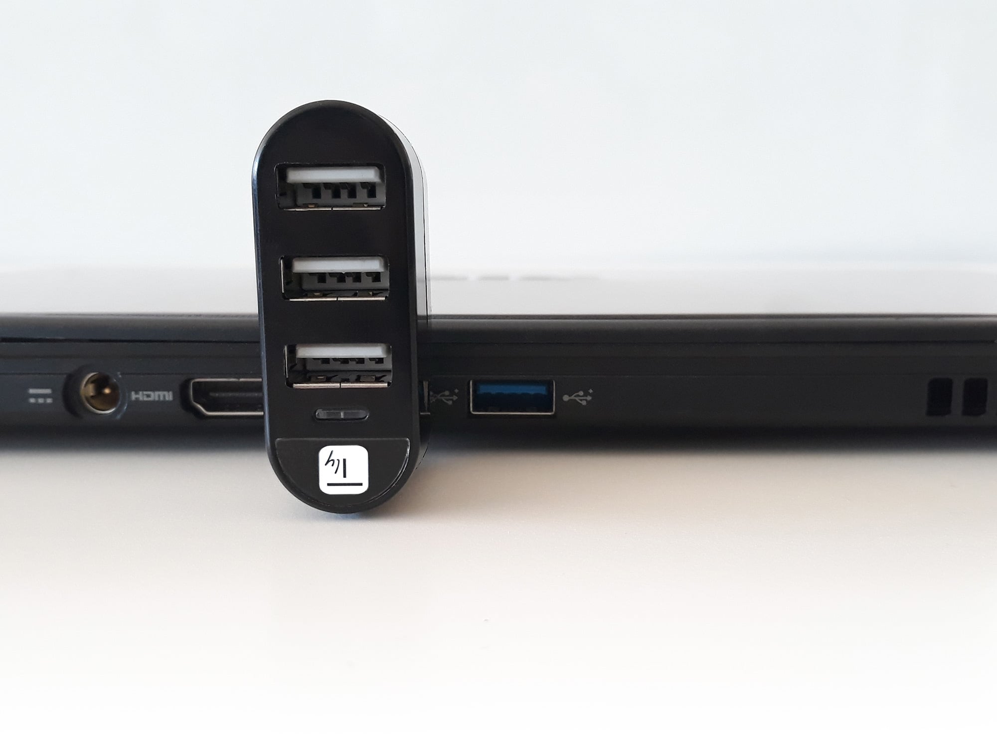 Mini Hub Rotante con 3 Porte USB 2.0 Nero - Techly IUSB2-HUB3-ROTB