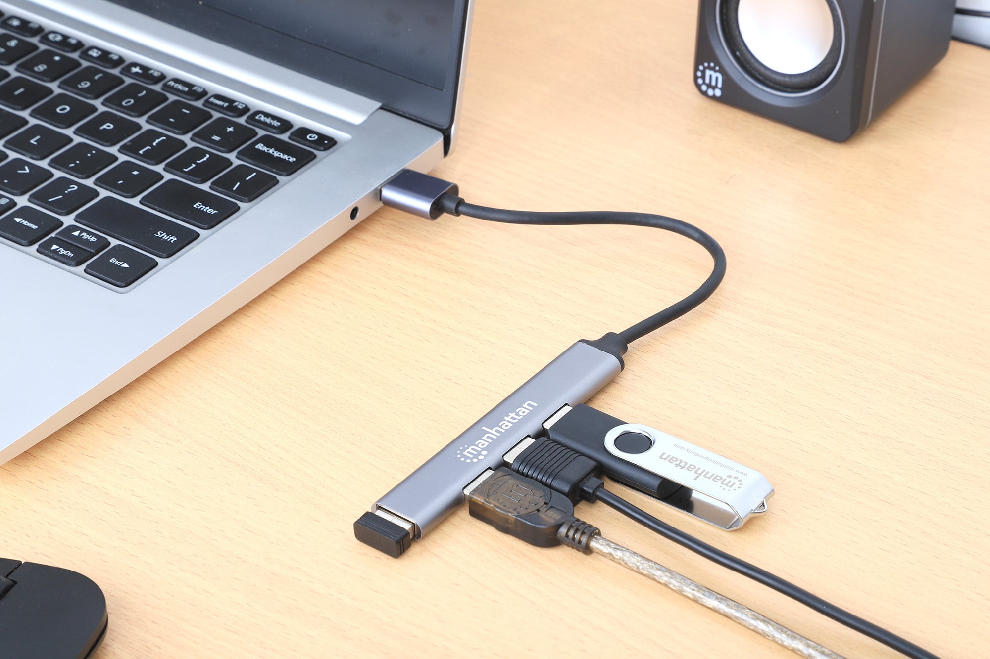 Hub USB 4 porte Combo USB3.2 / 2.0 - Manhattan IUSB3-HUB427