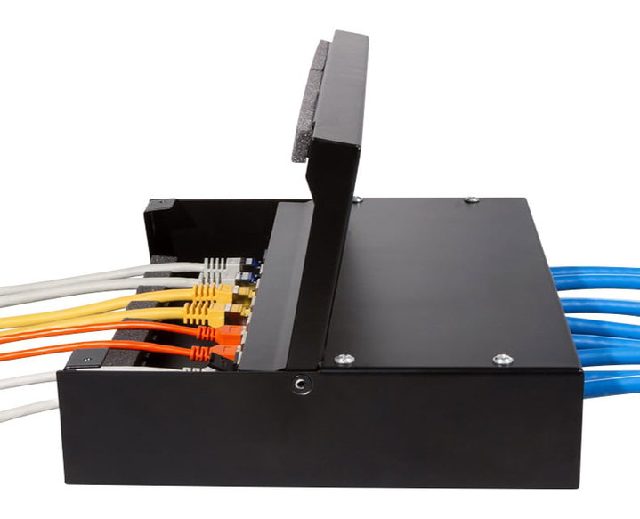 8 or 12 Distribution Panel Keystone Doors - Logilink IWP-BOX SC- 12 B